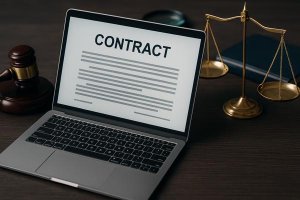 Сервис проверки договоров как инструмент повышения юридической грамотности: роль платформы noroots.ru в современном документообороте